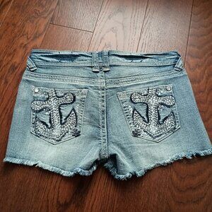 No Boundaries Jean Shorts sz 7 (NWOT)